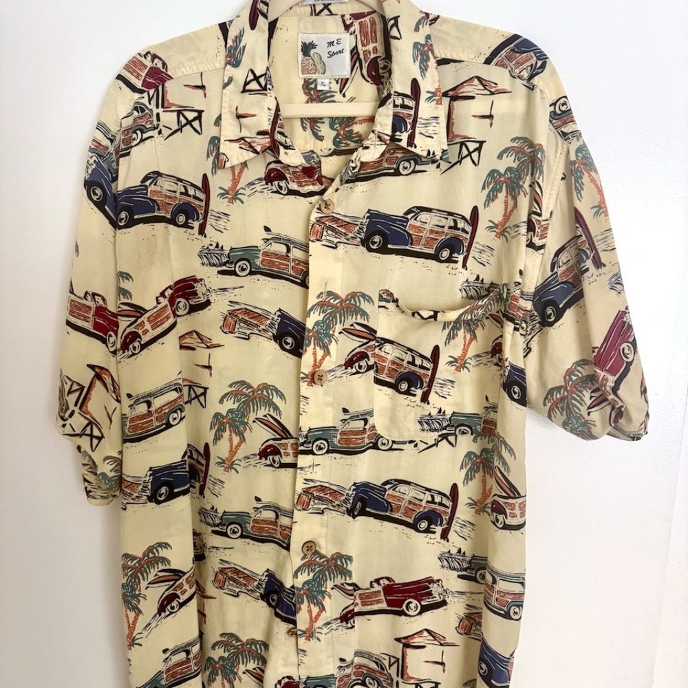 Retro-style M.E. Sport Hawaiian Shirt features Woody station wagons - XL